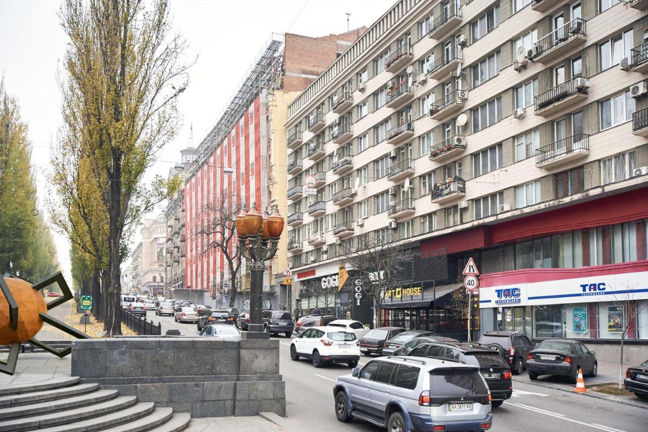 Big Jacuzzi , Sauna , Khreshchatyk Apartments Kyiv Exterior photo