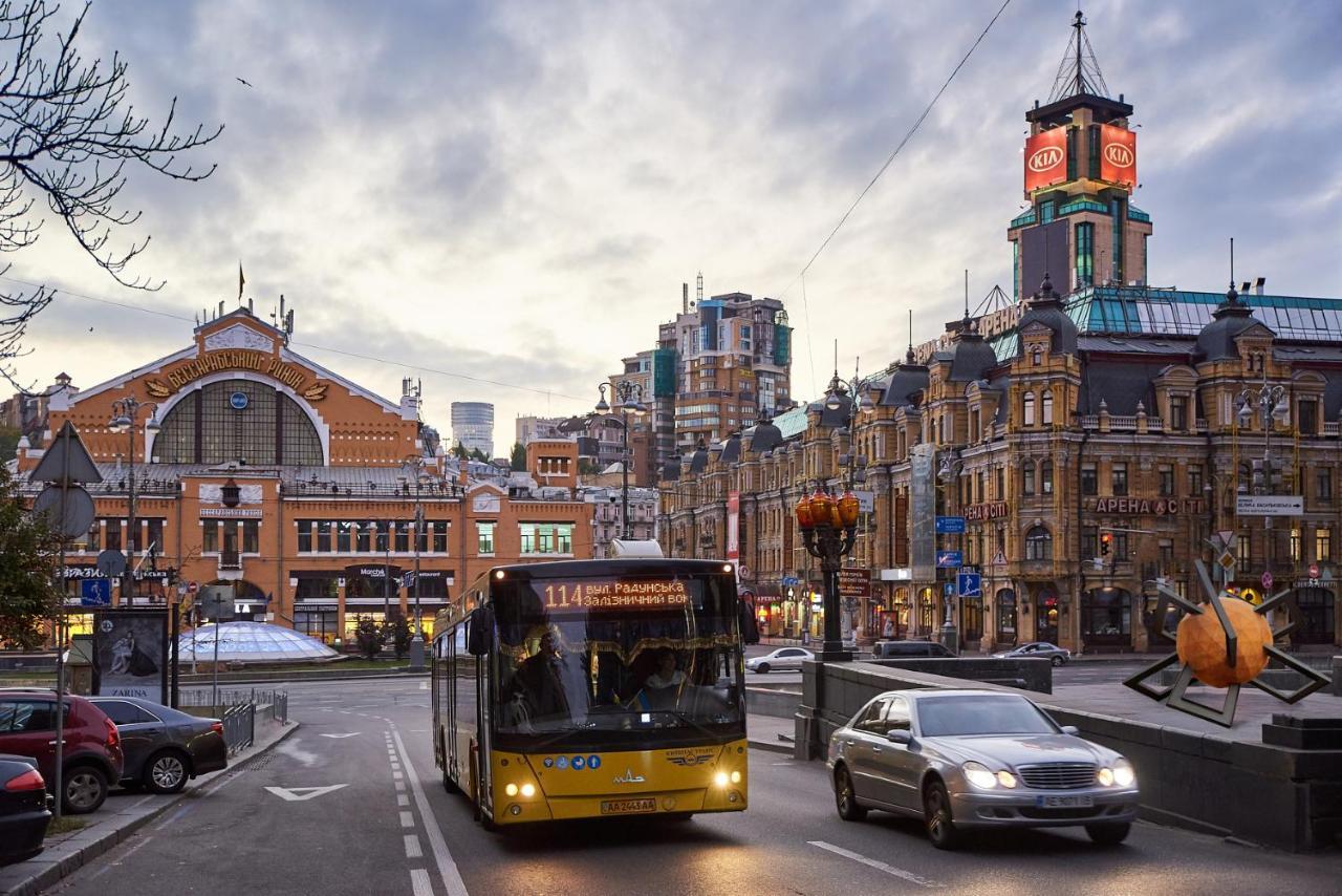 Big Jacuzzi , Sauna , Khreshchatyk Apartments Kyiv Exterior photo